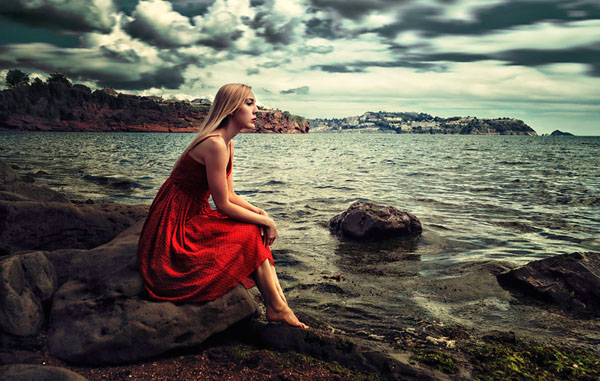 Photograph Vicki Lea Boulter Beach Campaign 02 on One Eyeland
